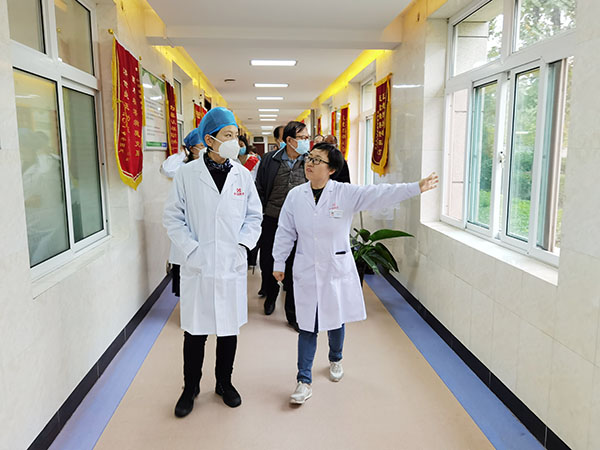 在結核病區了解情況
