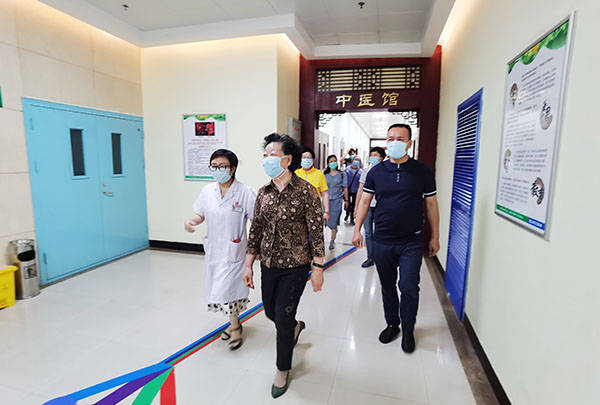 無錫市醫院協會領導和專家到訪運城安國醫院