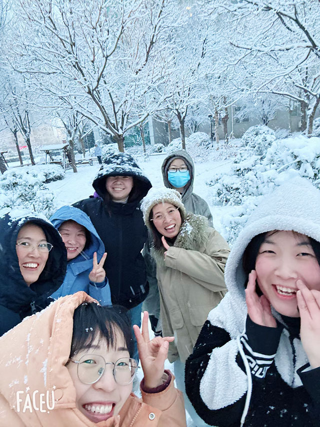 攝影：張?zhí)K榮《歡樂(lè)雪》（組照）